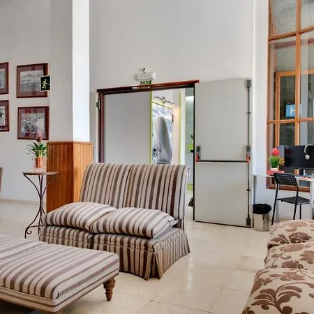 ホテル Andrea's ロスクリスティアーノス