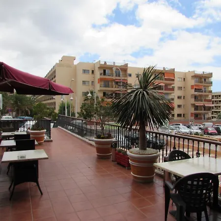 Andrea's Hotell 2*