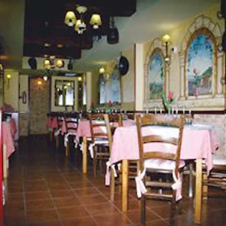 Andrea's Hotell 2*