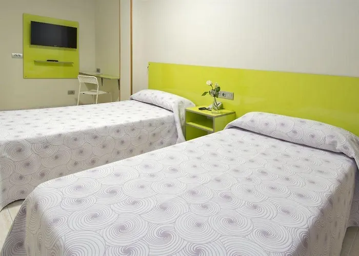 Andrea's 2* Los Cristianos (Tenerife)