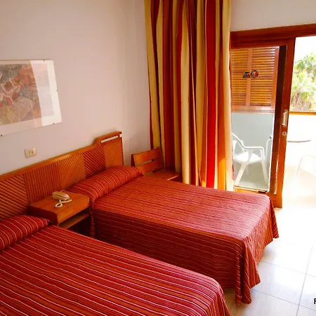 Andrea's Los Cristianos (Tenerife)