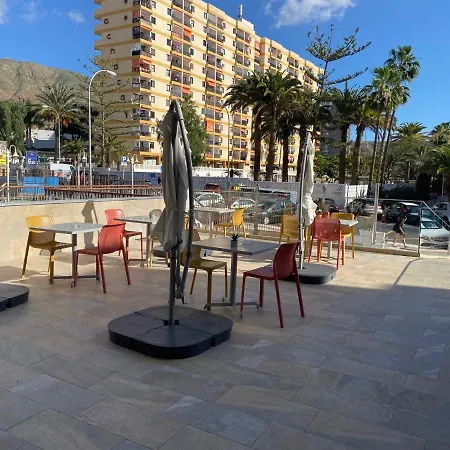 Andrea's Los Cristianos (Tenerife)