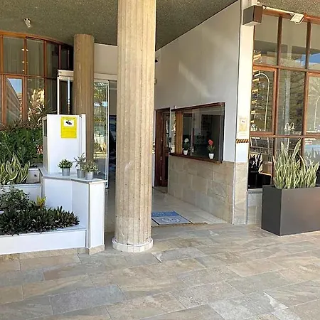 Hotel Andrea's 2*