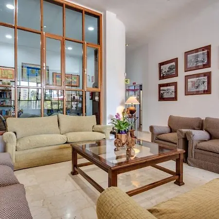 Andrea's Los Cristianos (Tenerife)